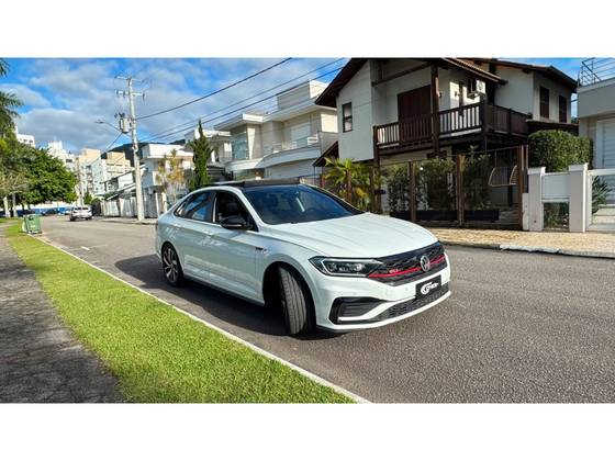 VOLKSWAGEN JETTA 2.0 350 TSI GASOLINA GLI DSG